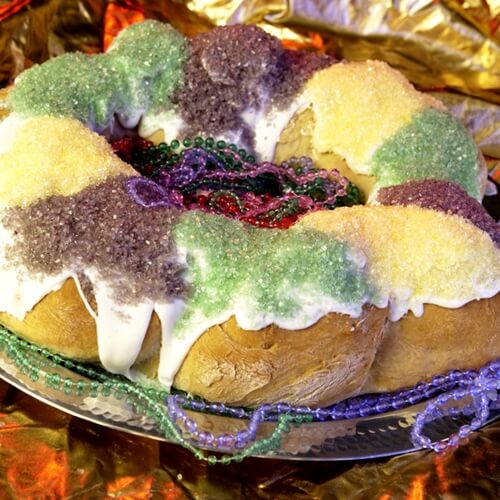 a traditional king cake 1107 563753 1 14097971 500
