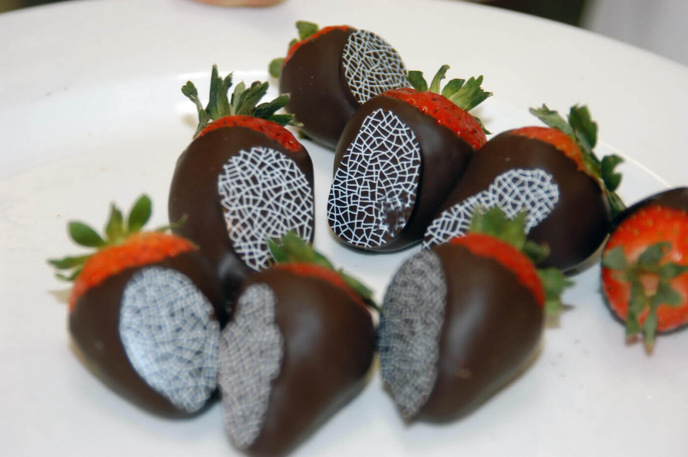 How To Make Petit Fours: A Brief History &amp; Recipes - Escoffier Online