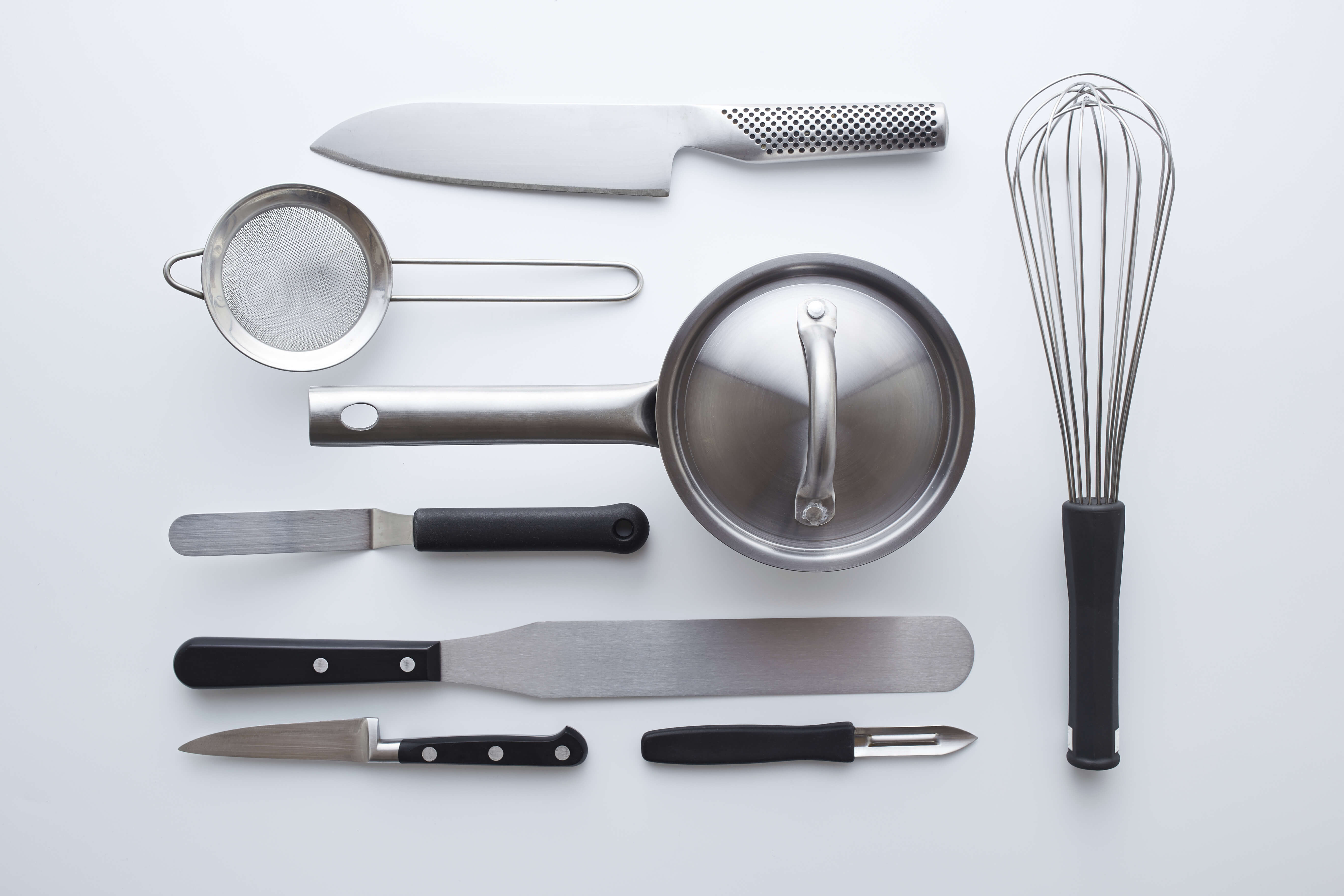 Kitchen Essentials Checklist: Top 25 Cooking Items