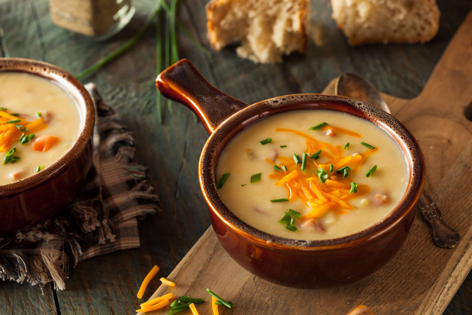 How To Make Wisconsin Cheddar Beer Soup - Escoffier Online