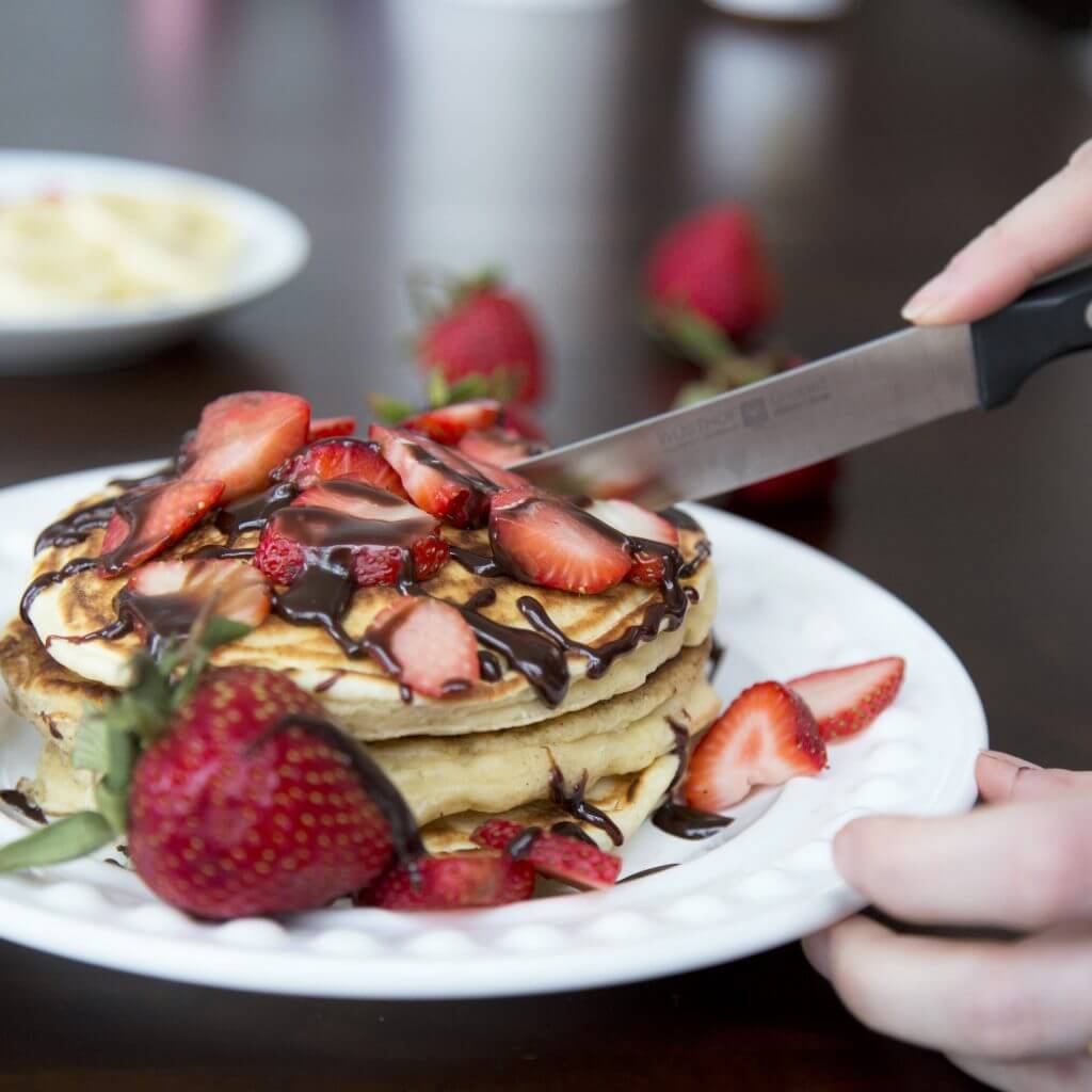 banana nutella pancakes