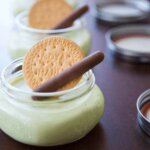 avocado panna with cookies & chocolate in mason jar