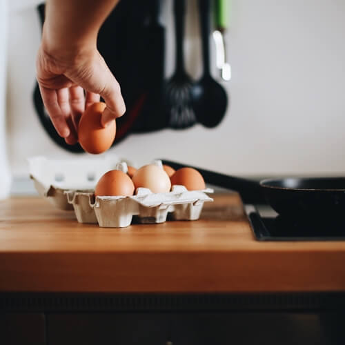 There are many techniques for perfect egg scrambling.