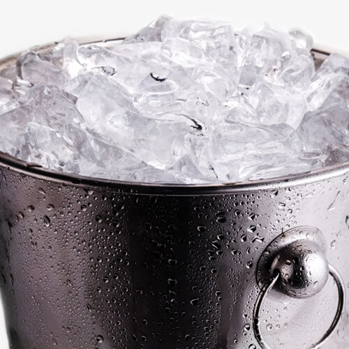 Bartenders are taking cocktails to a whole new level by paying attention to the ice.