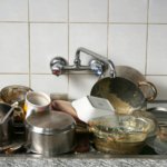 Here are some simple ways to keep your kitchen clean during and after cooking.