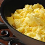 It’s easy to make mistakes when cooking scrambled eggs.