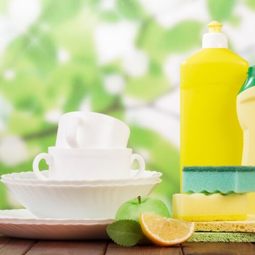 The Best Way To Properly Clean Pots, Pans and Dishes